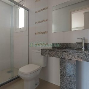 Apartamento com 84m², 3 dormitórios, 2 vagas, no bairro Rio Branco em Caxias do Sul para Alugar