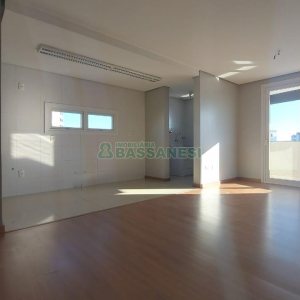 Apartamento com 84m², 3 dormitórios, 2 vagas, no bairro Rio Branco em Caxias do Sul para Alugar