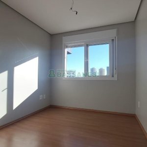 Apartamento com 84m², 3 dormitórios, 2 vagas, no bairro Rio Branco em Caxias do Sul para Alugar