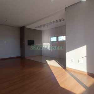 Apartamento com 84m², 3 dormitórios, 2 vagas, no bairro Rio Branco em Caxias do Sul para Alugar