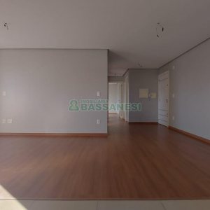 Apartamento com 84m², 3 dormitórios, 2 vagas, no bairro Rio Branco em Caxias do Sul para Alugar