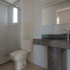 Apartamento com 84m², 3 dormitórios, 2 vagas, no bairro Rio Branco em Caxias do Sul para Alugar