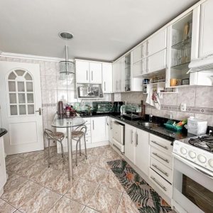 Apto Mobiliado com 91m², 3 dormitórios, 1 vaga, no bairro Jardelino Ramos em Caxias do Sul para Comprar