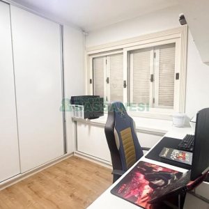 Apto Mobiliado com 91m², 3 dormitórios, 1 vaga, no bairro Jardelino Ramos em Caxias do Sul para Comprar