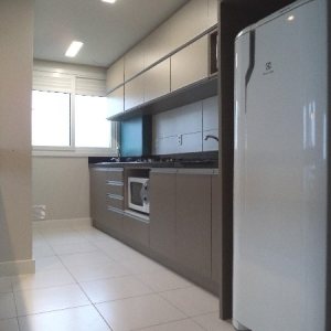 Apartamento com 90m², 2 dormitórios, 1 vaga, no bairro Centro em Caxias do Sul para Comprar