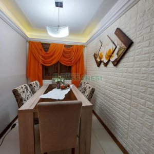 Sobrado com 126m², 3 dormitórios, 1 vaga, no bairro Jardim América em Caxias do Sul para Comprar