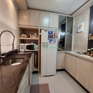 Sobrado com 126m², 3 dormitórios, 1 vaga, no bairro Jardim América em Caxias do Sul para Comprar