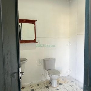 Pavilhão com 390m², no bairro Marechal Floriano em Caxias do Sul para Alugar