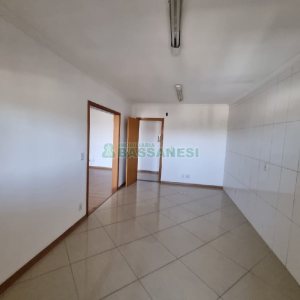 Apartamento com 101m², 3 dormitórios, 2 vagas, no bairro São Caetano em Caxias do Sul para Comprar
