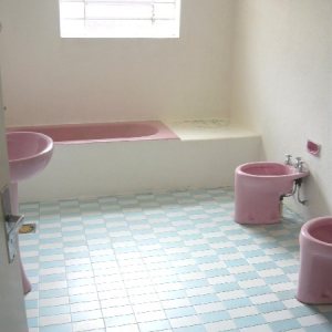 Casa Comercial com 500m², 5 dormitórios, 1 vaga, no bairro Centro em Caxias do Sul para Comprar