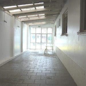 Casa Comercial com 500m², 5 dormitórios, 1 vaga, no bairro Centro em Caxias do Sul para Comprar