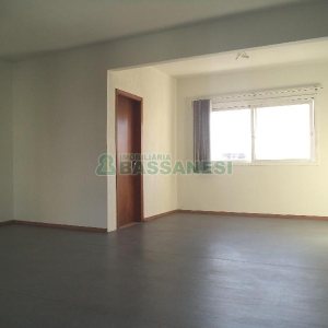 Sala com 46m², no bairro Centro em Caxias do Sul para Alugar