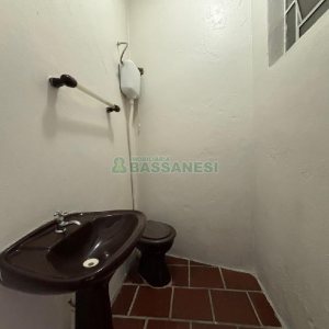 Loja com 60m², no bairro Marechal Floriano em Caxias do Sul para Alugar