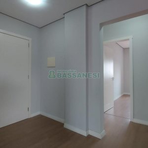 Apartamento com 105m², 3 dormitórios, 2 vagas, no bairro Sagrada Família em Caxias do Sul para Alugar