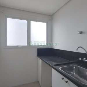 Apartamento com 105m², 3 dormitórios, 2 vagas, no bairro Sagrada Família em Caxias do Sul para Alugar