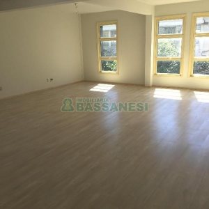 Sala com 60m², no bairro Centro em Caxias do Sul para Alugar