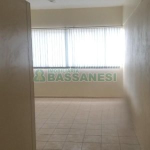 Sala com 44m², no bairro Centro em Caxias do Sul para Alugar
