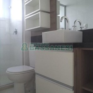 Apto Mobiliado com 75m², 2 dormitórios, 2 vagas, no bairro Cinqüentenário em Caxias do Sul para Comprar