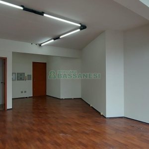 Sala com 50m², no bairro São Pelegrino em Caxias do Sul para Alugar