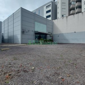 Loja com 15m², no bairro São Pelegrino em Caxias do Sul para Alugar