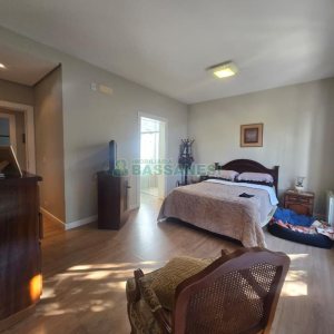 Apartamento com 190m², 3 dormitórios, 2 vagas, no bairro Centro em Caxias do Sul para Comprar