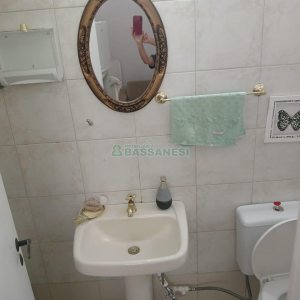 Sala Mobiliada com 48m², no bairro Centro em Caxias do Sul para Alugar ou Comprar
