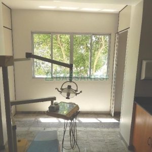 Loja com 130m², no bairro Cinqüentenário em Caxias do Sul para Alugar