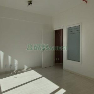 Sala com 48m², no bairro Centro em Caxias do Sul para Alugar