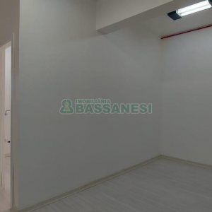 Sala com 48m², no bairro Centro em Caxias do Sul para Alugar