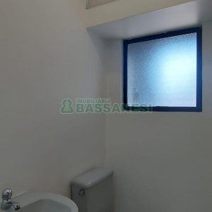 Sala com 48m², no bairro Centro em Caxias do Sul para Alugar