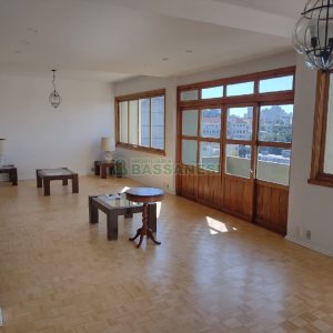 Apto Mobiliado com 236m², 3 dormitórios, 2 vagas, no bairro Centro em Caxias do Sul para Comprar