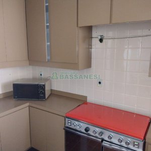 Apto Mobiliado com 236m², 3 dormitórios, 2 vagas, no bairro Centro em Caxias do Sul para Comprar