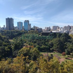 Apto Mobiliado com 236m², 3 dormitórios, 2 vagas, no bairro Centro em Caxias do Sul para Comprar