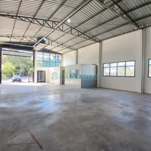 Pavilhão com 210m², no bairro Floresta em Caxias do Sul para Alugar
