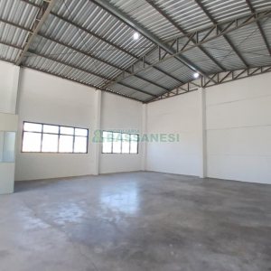 Pavilhão com 210m², no bairro Floresta em Caxias do Sul para Alugar