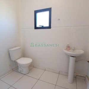 Pavilhão com 210m², no bairro Floresta em Caxias do Sul para Alugar