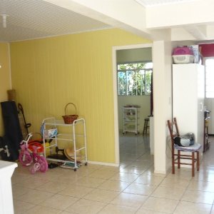 Casa com 117m², 2 dormitórios, 2 vagas, no bairro Jardim Iracema em Caxias do Sul para Comprar