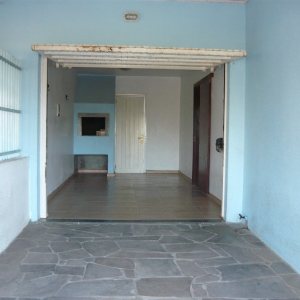 Sobrado com 101m², 3 dormitórios, 1 vaga, no bairro Treviso em Caxias do Sul para Comprar