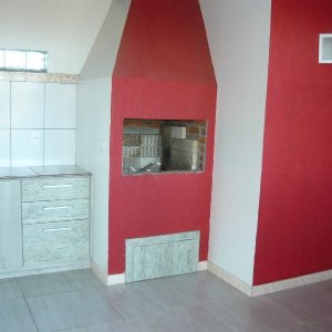 Sobrado com 101m², 3 dormitórios, 1 vaga, no bairro Treviso em Caxias do Sul para Comprar