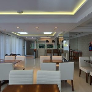 Apartamento com 190m², 3 dormitórios, 4 vagas, no bairro Centro em Caxias do Sul para Comprar