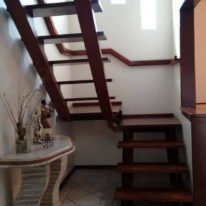 Sobrado com 106m², 3 dormitórios, 1 vaga, no bairro Bela Vista em Caxias do Sul para Comprar