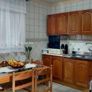 Sobrado com 106m², 3 dormitórios, 1 vaga, no bairro Bela Vista em Caxias do Sul para Comprar