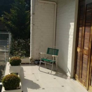 Sobrado com 106m², 3 dormitórios, 1 vaga, no bairro Bela Vista em Caxias do Sul para Comprar