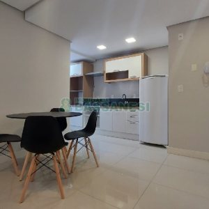 Apto Mobiliado com 52m², 1 dormitório, 2 vagas, no bairro Centro em Caxias do Sul para Comprar