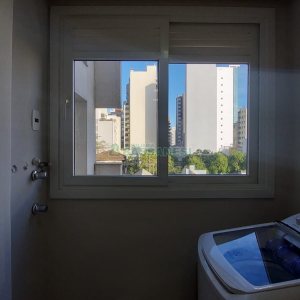 Apto Mobiliado com 52m², 1 dormitório, 2 vagas, no bairro Centro em Caxias do Sul para Comprar