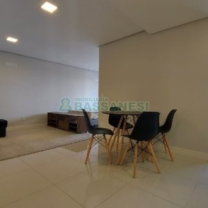 Apto Mobiliado com 52m², 1 dormitório, 2 vagas, no bairro Centro em Caxias do Sul para Comprar