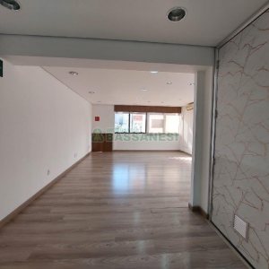 Sala com 50m², 1 vaga, no bairro Centro em Caxias do Sul para Comprar