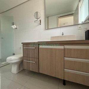 Apto Mobiliado com 100m², 3 dormitórios, 2 vagas, no bairro Bela Vista em Caxias do Sul para Alugar