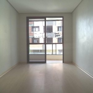 Apartamento com 80m², 2 dormitórios, 1 vaga, no bairro Pio X em Caxias do Sul para Comprar