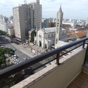 Apto Mobiliado com 120m², 3 dormitórios, no bairro Centro em Caxias do Sul para Comprar